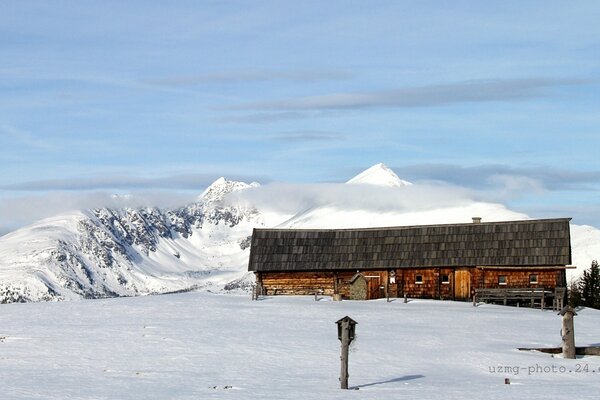 Winterlandschaft, Berge im Schnee