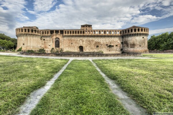 Paths to the old castle