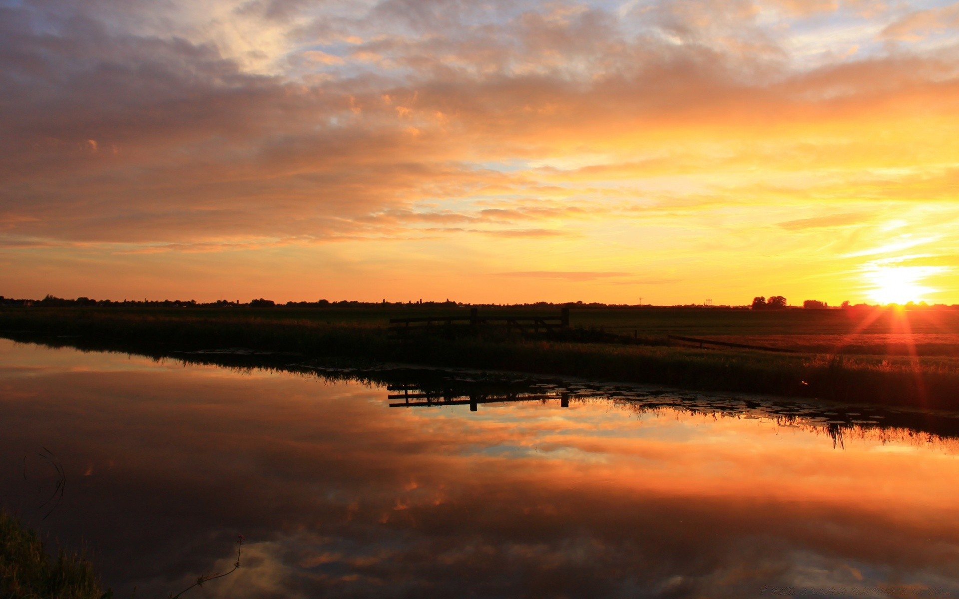 europa puesta del sol amanecer agua reflexión sol noche crepúsculo lago paisaje naturaleza cielo