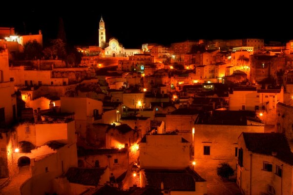 Città europea nell illuminazione delle luci notturne