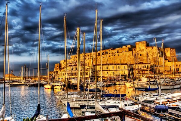 Vue sur le port par mauvais temps