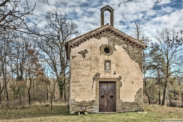 Arquitectura majestuosa de la edad media temprana