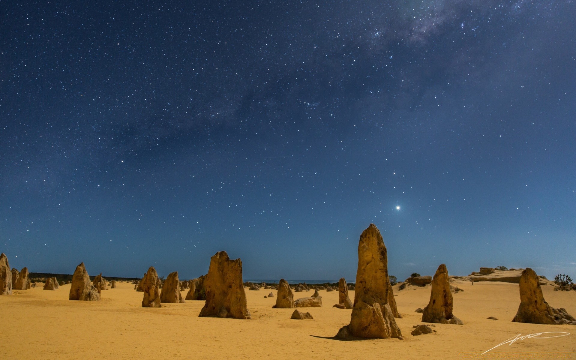 australie et océanie désert lune voyage ciel paysage à l extérieur lumière du jour exploration soir astronomie sable rock hiver soleil scénique nature à distance lumière coucher de soleil