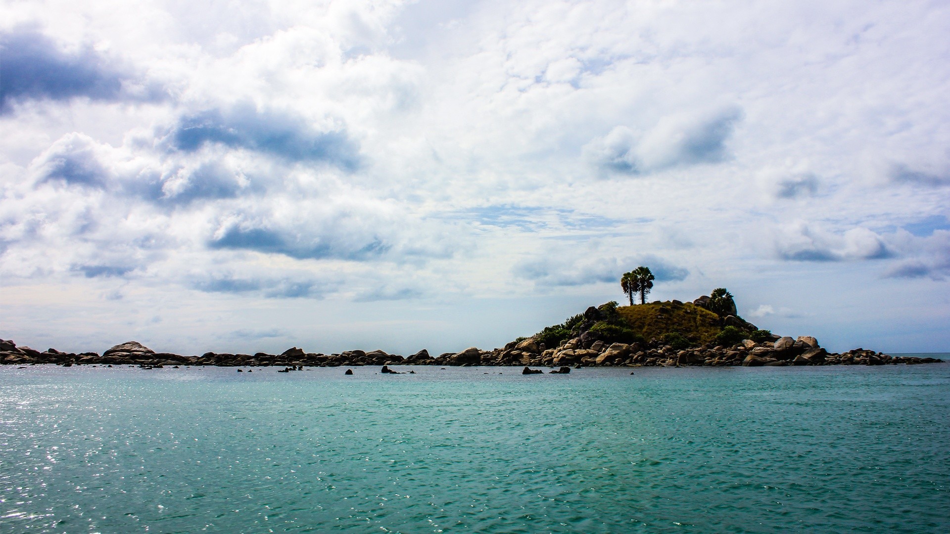 岛屿 水域 旅游 海 海滩 海洋 景观 天空 岛 自然 景观 岩石 夏天 沙子 户外 海湾 太阳 度假 热带