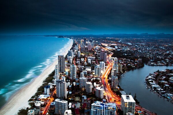 Paisaje de la ciudad frente al mar