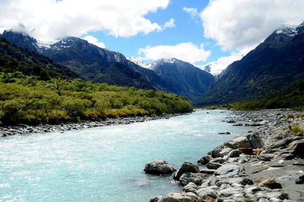 Viagem pelas montanhas da Áustria e Oceania