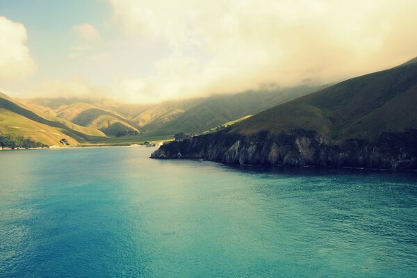 Oceania and the water are alluring and attractive