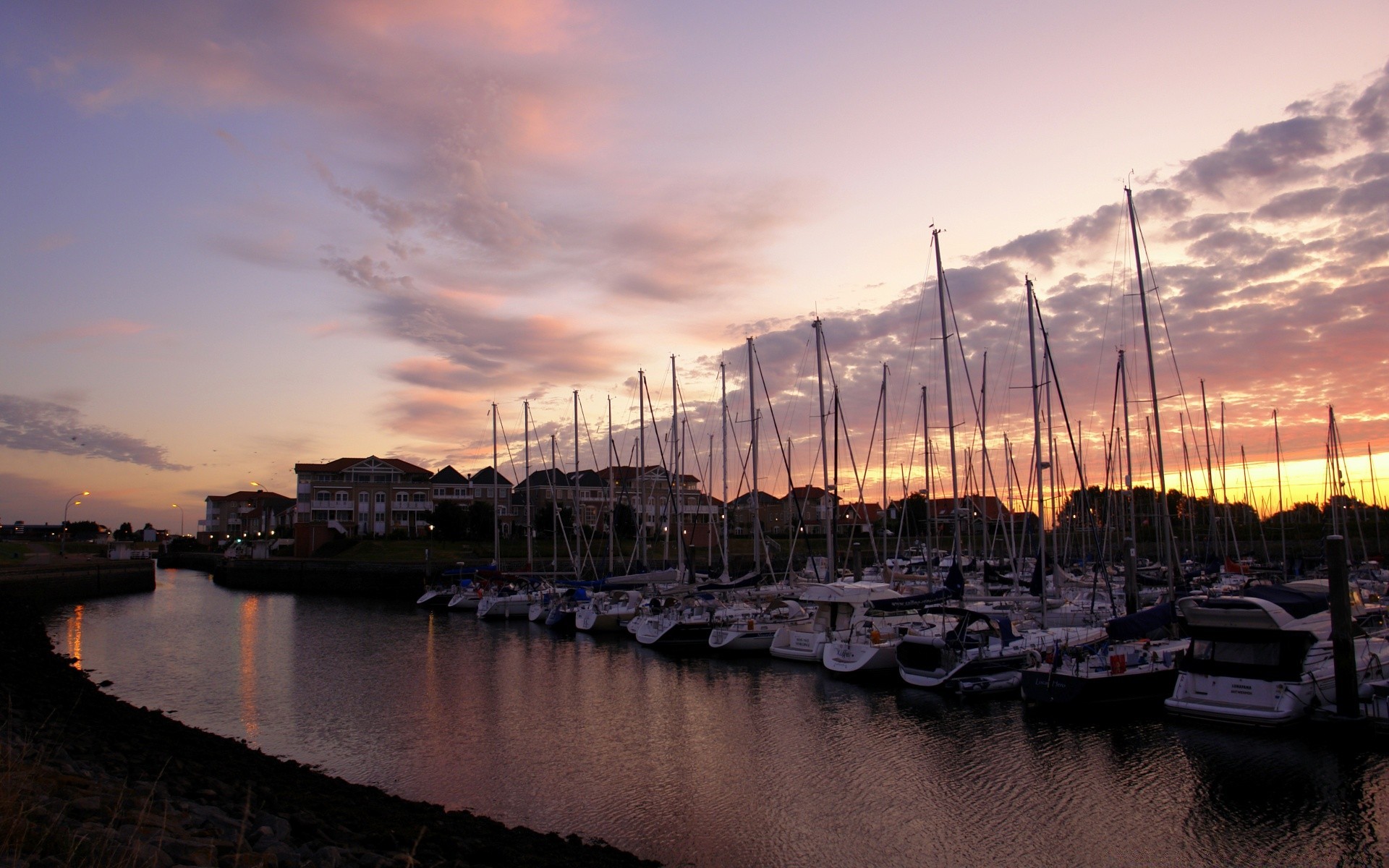 outras cidades água pôr do sol reflexão cais amanhecer porto mar rio viagens céu cidade barco noite marina embarcações lago crepúsculo mar