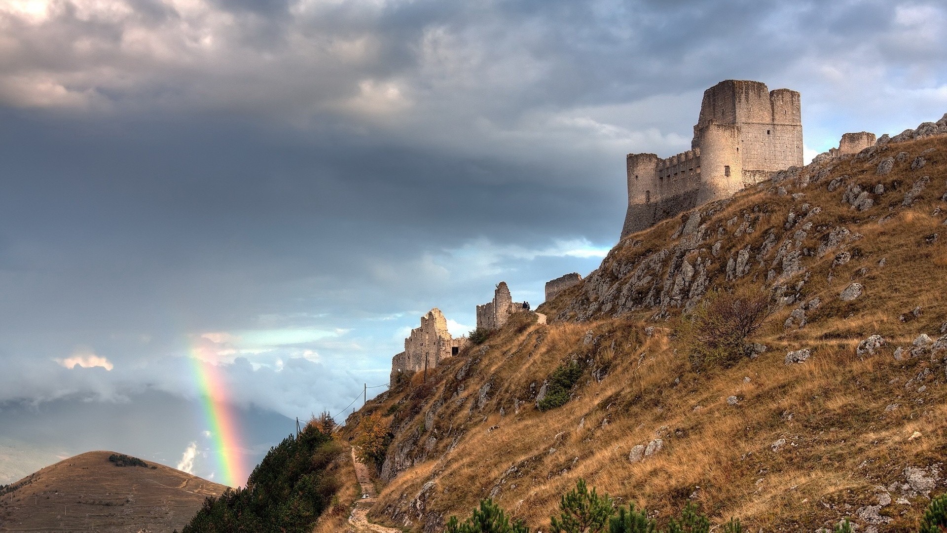 altre città viaggi cielo paesaggio all aperto montagna architettura roccia tramonto luce del giorno castello scenico la sera