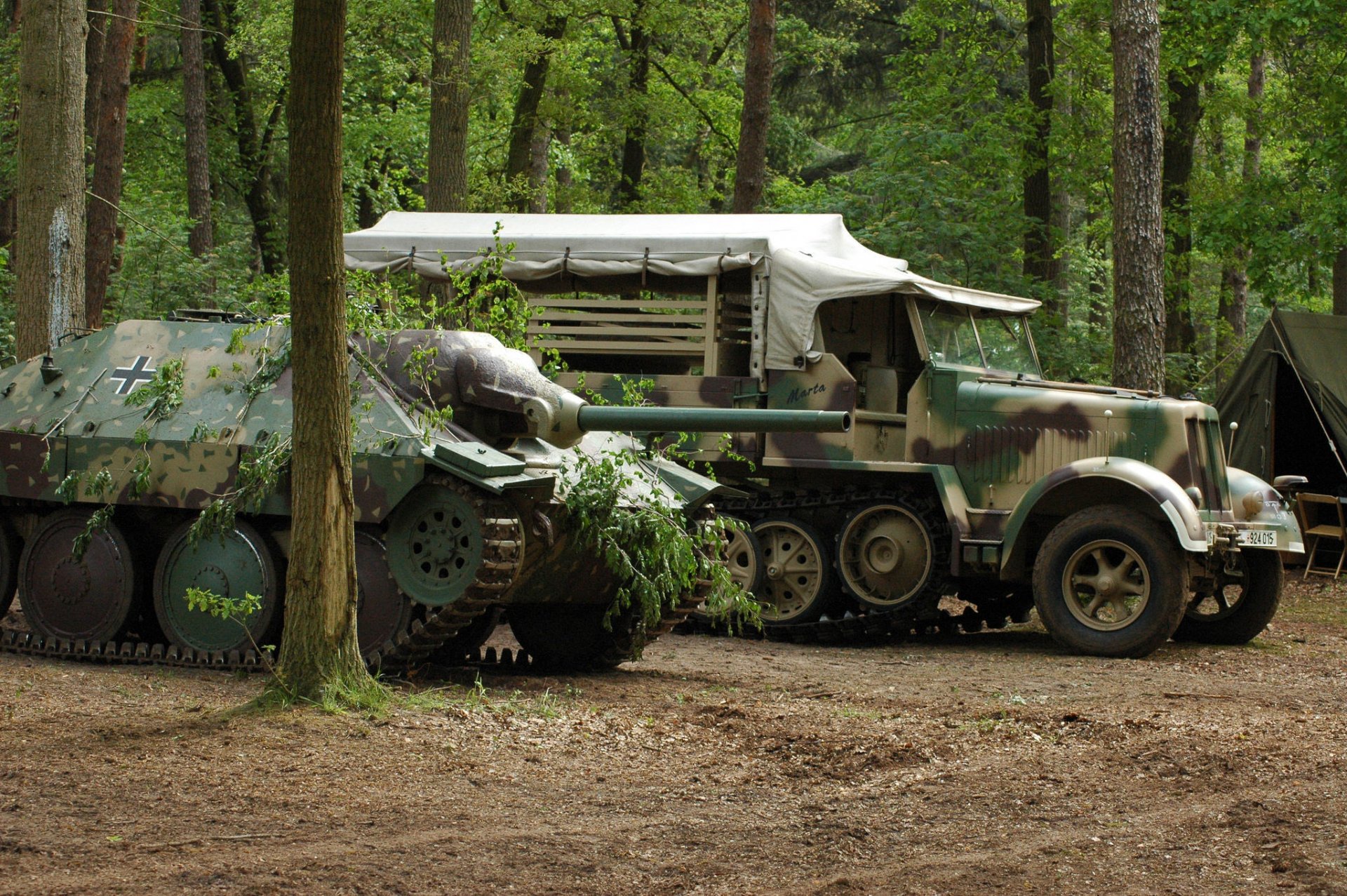hetzer хетцер jagdpanzer 38 самоходная артиллерийская гусеничный военный грузовик лес